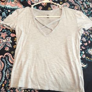 Light blue cross cross T-shirt